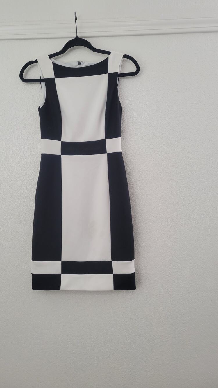 White House Black Market Colorblock Sheath Dress Black White Size 00